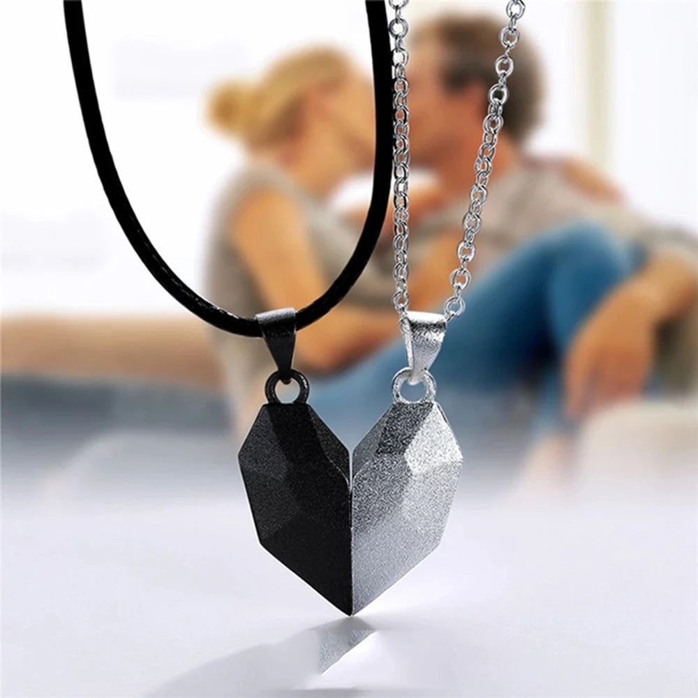 vien Mutual Attraction Couples Matching Magnetic Necklaces Promise Pendants  Sterling Silver Alloy Locket Price in India - Buy vien Mutual Attraction  Couples Matching Magnetic Necklaces Promise Pendants Sterling Silver Alloy  Locket Online