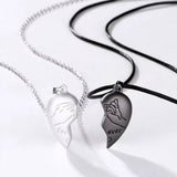 Love Magnetic Attraction Couple Necklace for Women Pair of Pull Hook Heart-shaped Promise Necklace Valentine's Day Gift Jewelry