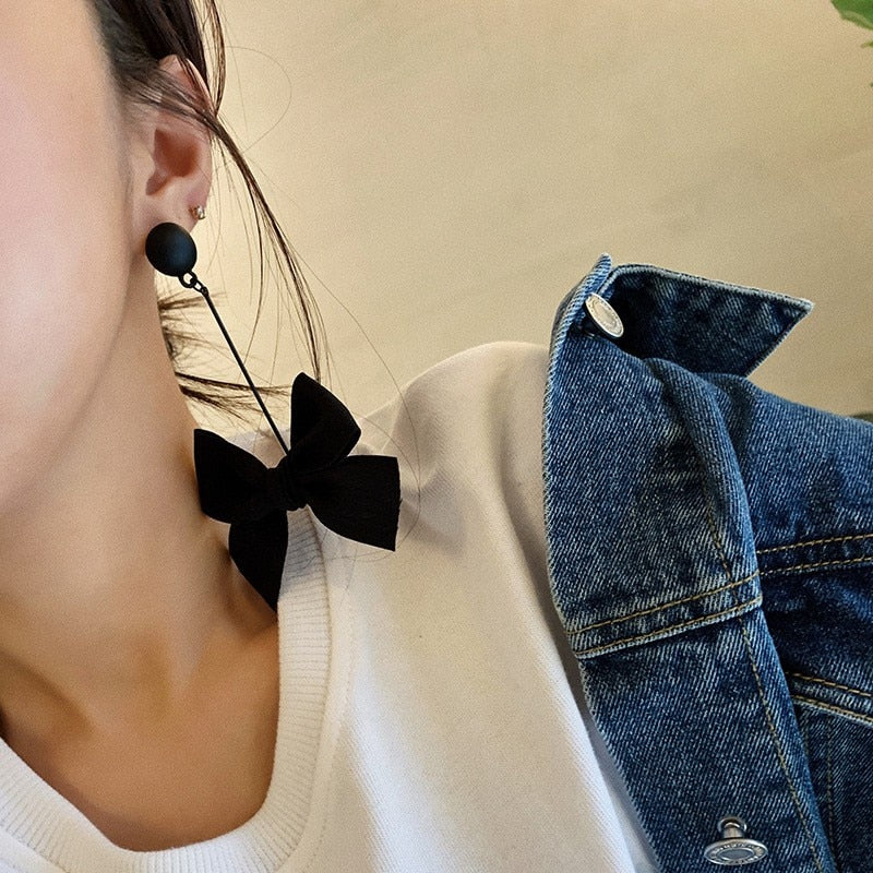 Maytrends New Korean sweet Black bowknot Hyperbole Women Earrings senior long joker atmospher fashion Drop Earrings Jewelry