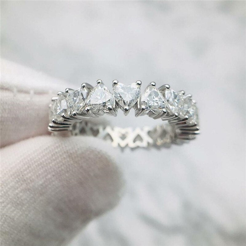 Fashion Wedding Bands Female Finger Ring Luxury Silver Color Bling Bling Heart Cubic Zirconia Statement Jewelry for Party