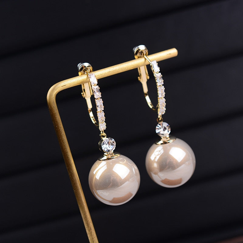 Korea New White Imitation Pearls Round Stud Earrings for Woman Luxury Cz Crystal Statement Earrings Female Jewelry Gifts