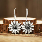 Retro Ethnic Sunflower Metal Drop Earrings Female Tribal Jewelry Antique Bronze Gold Silver Color Chrysanthemum Earring