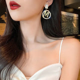 Luxury Vintage M Letter Leopard Drop Earrings for Women Round Circle Letter Dangle Earring Fashion Jewelry Gift New Arrival