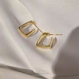 Korea Simple Fashion Acrylic Earrings for Women Trendy White Black Earings French Retro Geometric Transparent Female