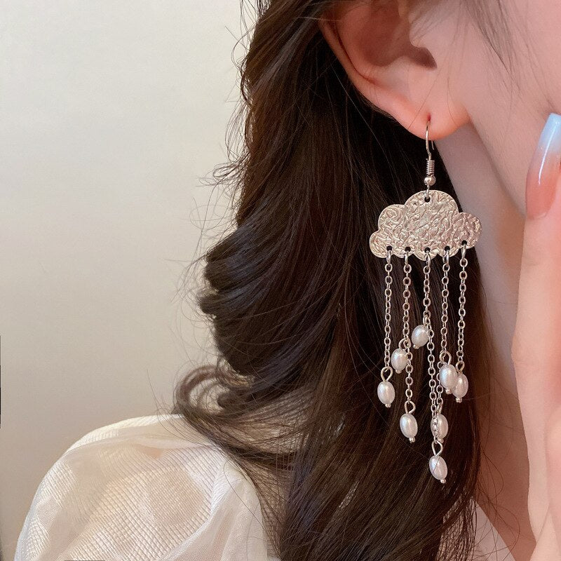 Fashion Clouds Pearl Tassel Earrings Women Personalized Light Luxury Temperament Cold Wind Senior Earring Party Jewelry Gift