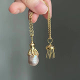 Maytrends New ins Marine Octopus Jellyfish Pendant Necklace For Women Girls Vintage Natural Pearl Marine Life Necklaces Fashion Jewelry