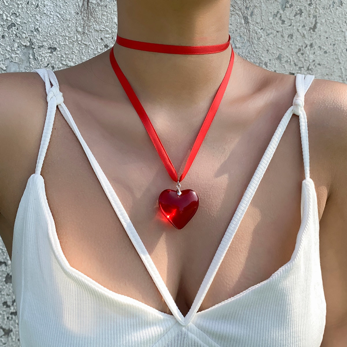 Maytrends Gothic Shiny Heart Pendant Necklace Sexy Smooth Ribbon Rope Necklace For Women Fashion Adjustable Coaplay Party Jewelry