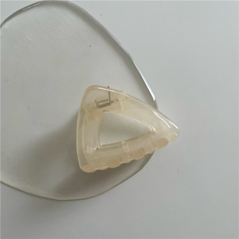 Maytrends Transparent acrylic geometric triangle hairpin hair catch small fashion retro diamond plastic catch Korean version