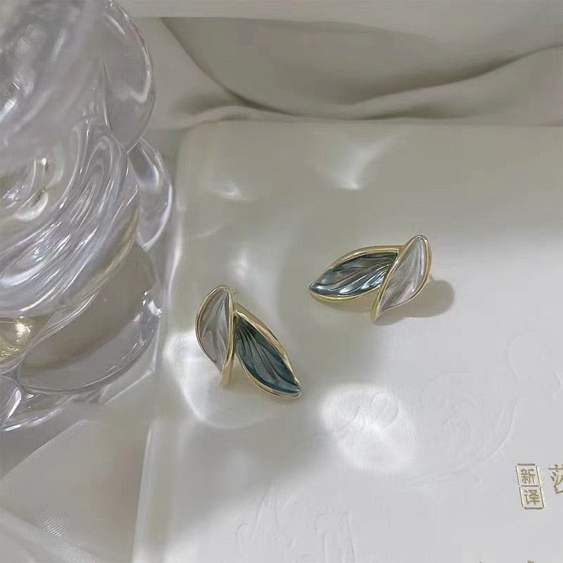 Maytrends New Korean Arrival Metal Trendy Fresh Lovely Sweet Grey Leaf Stud Earrings For Women Fashion Jewelry