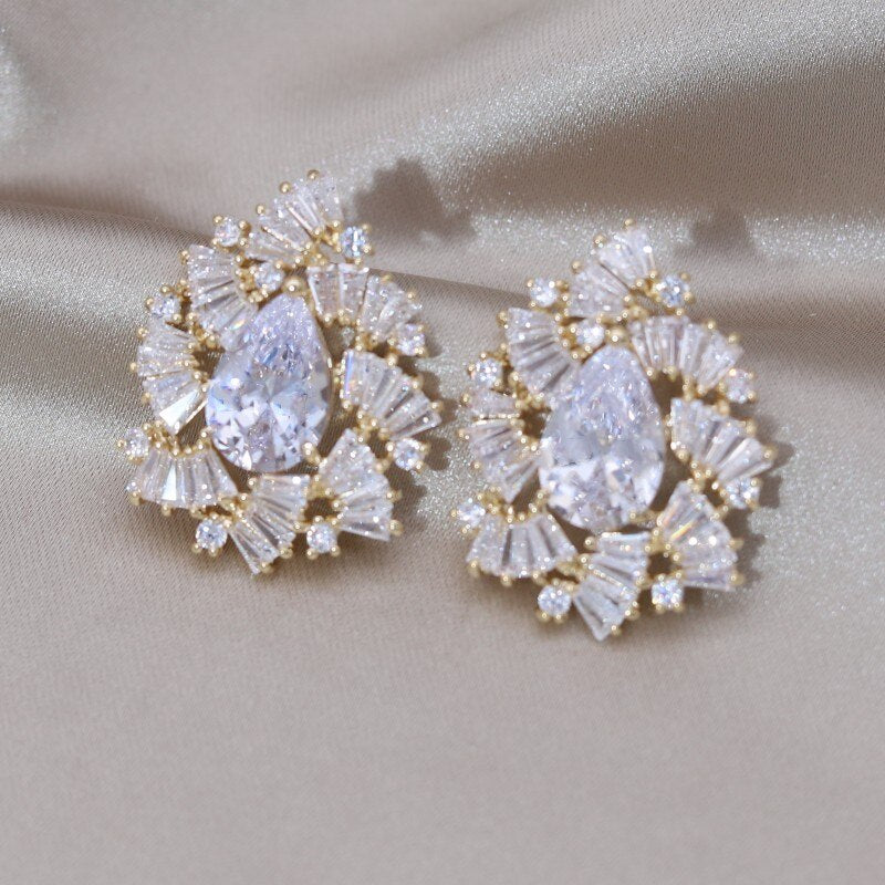 Korea New Fashion Jewelry 14K Gold Plating Luxury Copper Set Zircon Fan Drop Earrings Elegant Women's Wedding Party Accessories