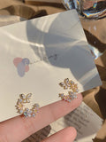 Fashion Flower Butterfly Earrings Women Temperament Sweet Personality Design Sense Earring Party Jewelry Gift