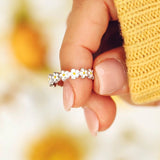 Dainty Small Flower Women Rings 2023 New Trendy Daisy Rings Handmade Enamel Band Accessory Wedding Party Fashion Jewelry