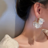 Maytrends New White Shell Acrylic Petal Flower Hoop Earrings For Women Party Wedding Fashion Jewelry Boucle oreille femme