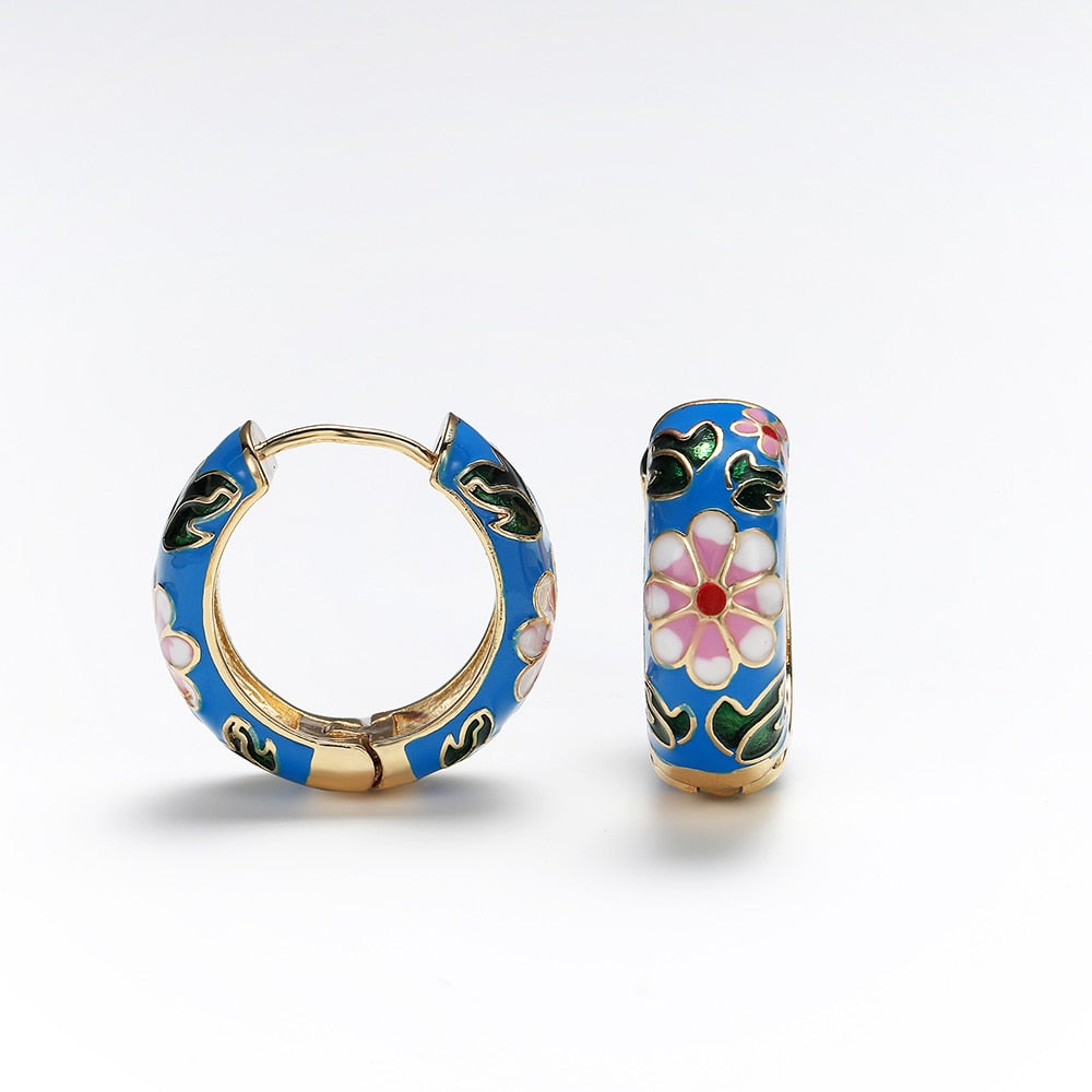 Maytrends New Fashion Enamel Flower Huggie Hoop Earrings for Women Vintage Boho Circle Small Earrings Statement Jewelry Brincos Gifts