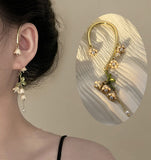 Sweet Temperament Small Fresh White Lily Of The Valley Flower Earrings Elegant And Gentle Earrings