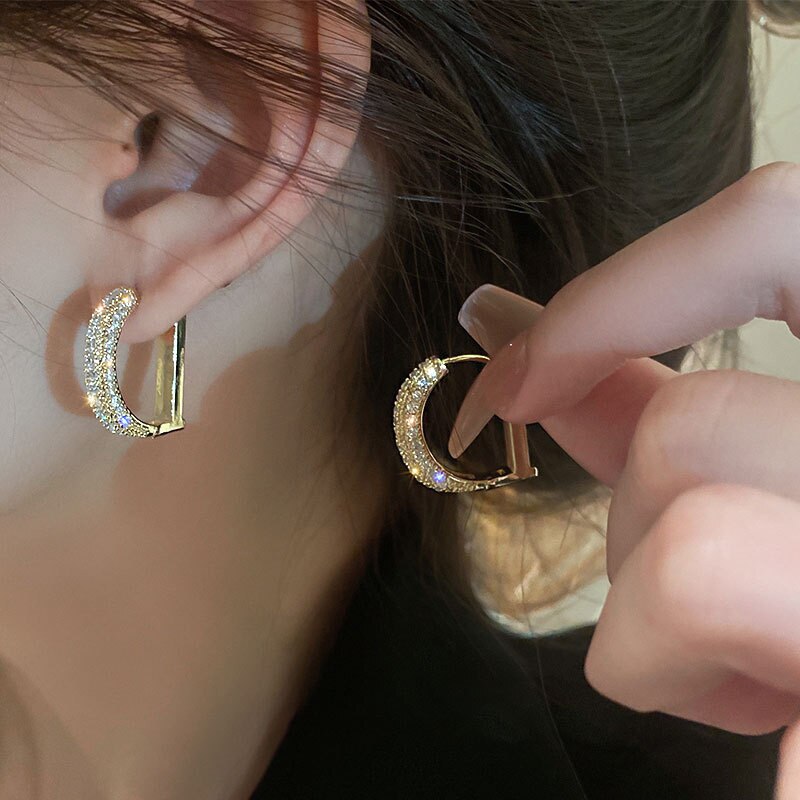 Korean Luxury Shiny Full of Rhinestones Letter D Earrings For Women Classic Simplicity Earrings Trendy Fine Jewelry Party Gifts