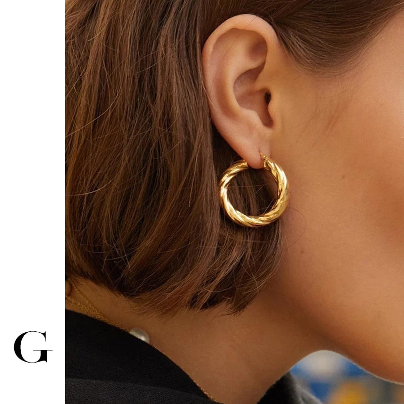 GHIDBK Statement Twisted Hoop Earrings in Stainless Steel Minimalist Hammered Ring Earrings Awesome Street Style Earring Hoops