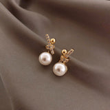 New Pearl Zircon Butterfly Stud Earrings for Woman Fashion Korean Jewelry Temperament Girl's Daily Wear Earrings