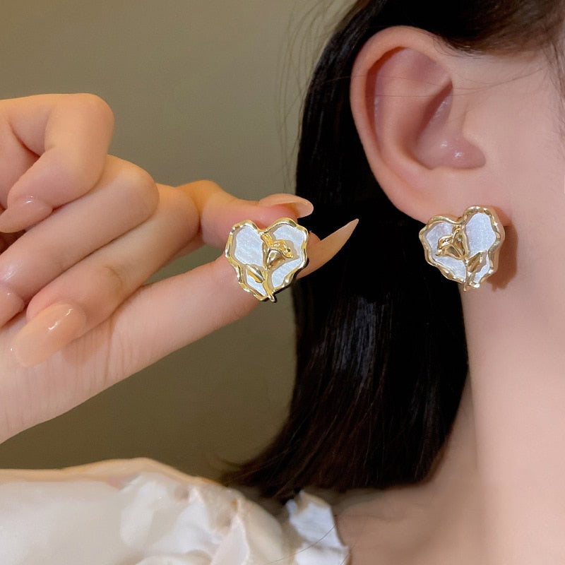 Romantic Tulip Flower Earrings Retro Love Exquisite Girl Earrings Birthday Party Jewelry Gift Accessories