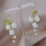 Sweet Temperament Small Fresh White Lily Of The Valley Flower Earrings Elegant And Gentle Earrings